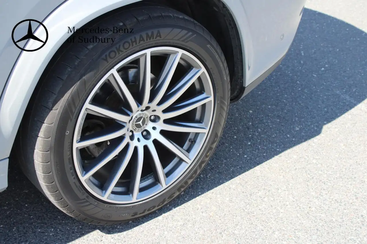 Mercedes-Benz GLS снимка Mercedes-Benz GLS