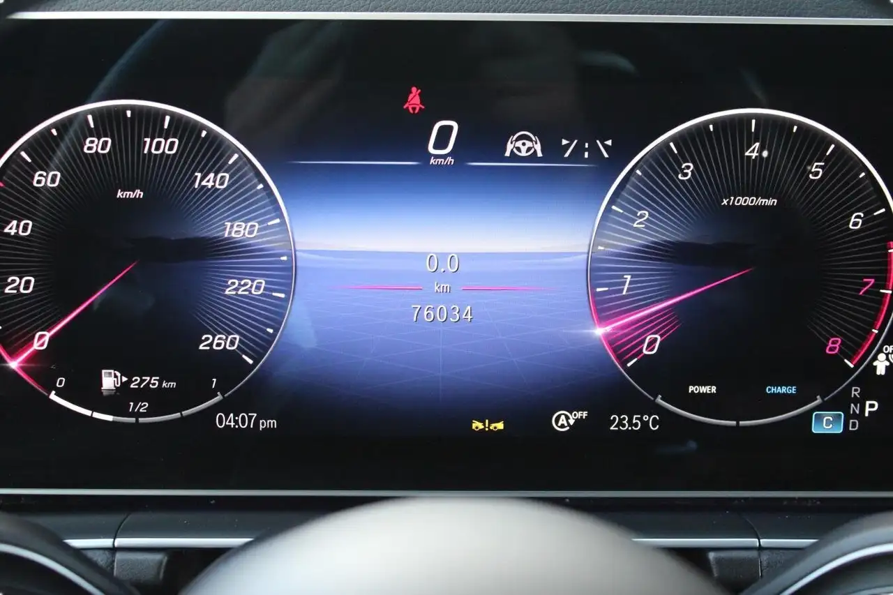Mercedes-Benz GLS снимка Mercedes-Benz GLS