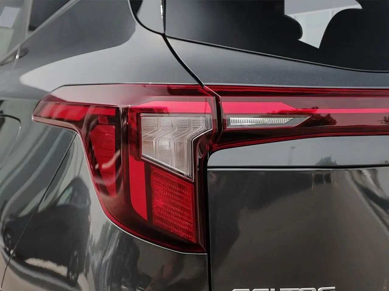 Kia Seltos снимка Kia Seltos