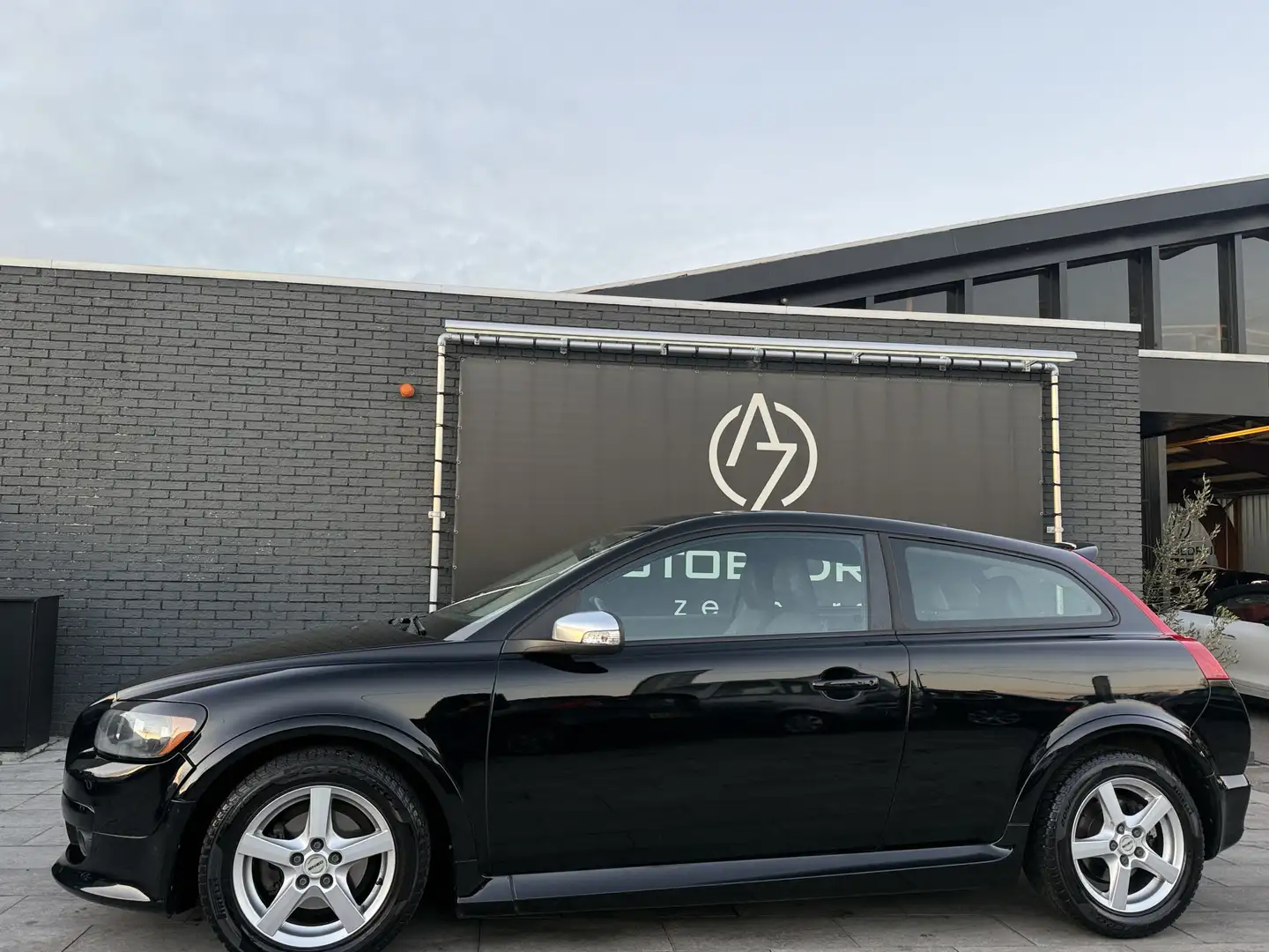 Volvo C30 1.8 Sport Zwart - 1