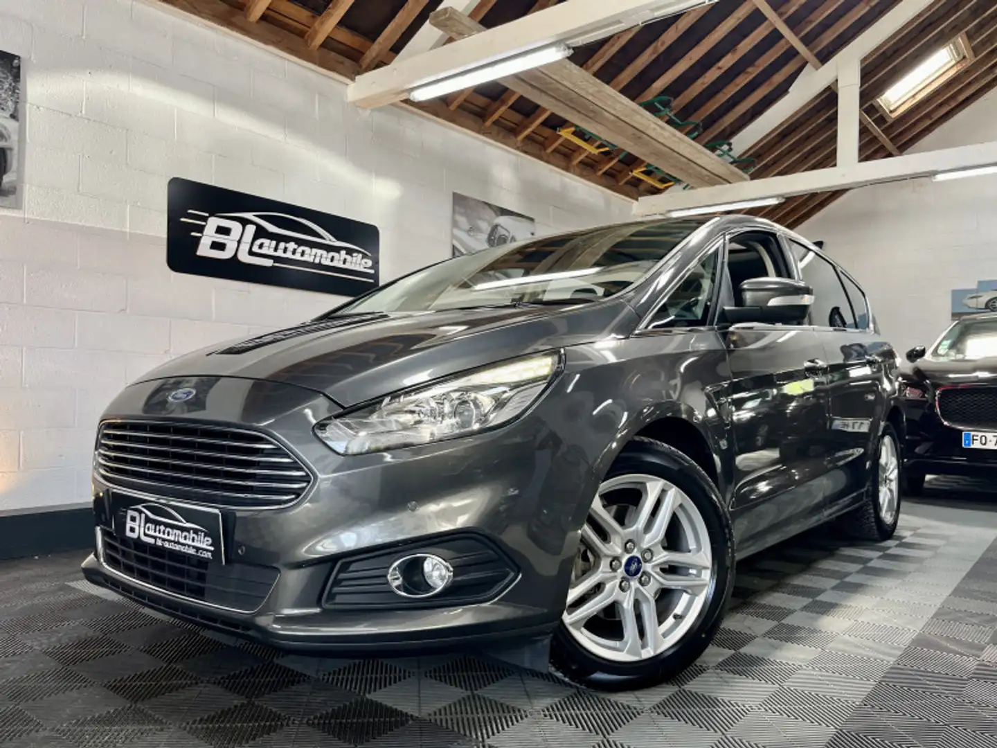 Ford S-Max 2.0 ECOBLUE 150CH TITANIUM BUSINESS BVA8 Gris - 1
