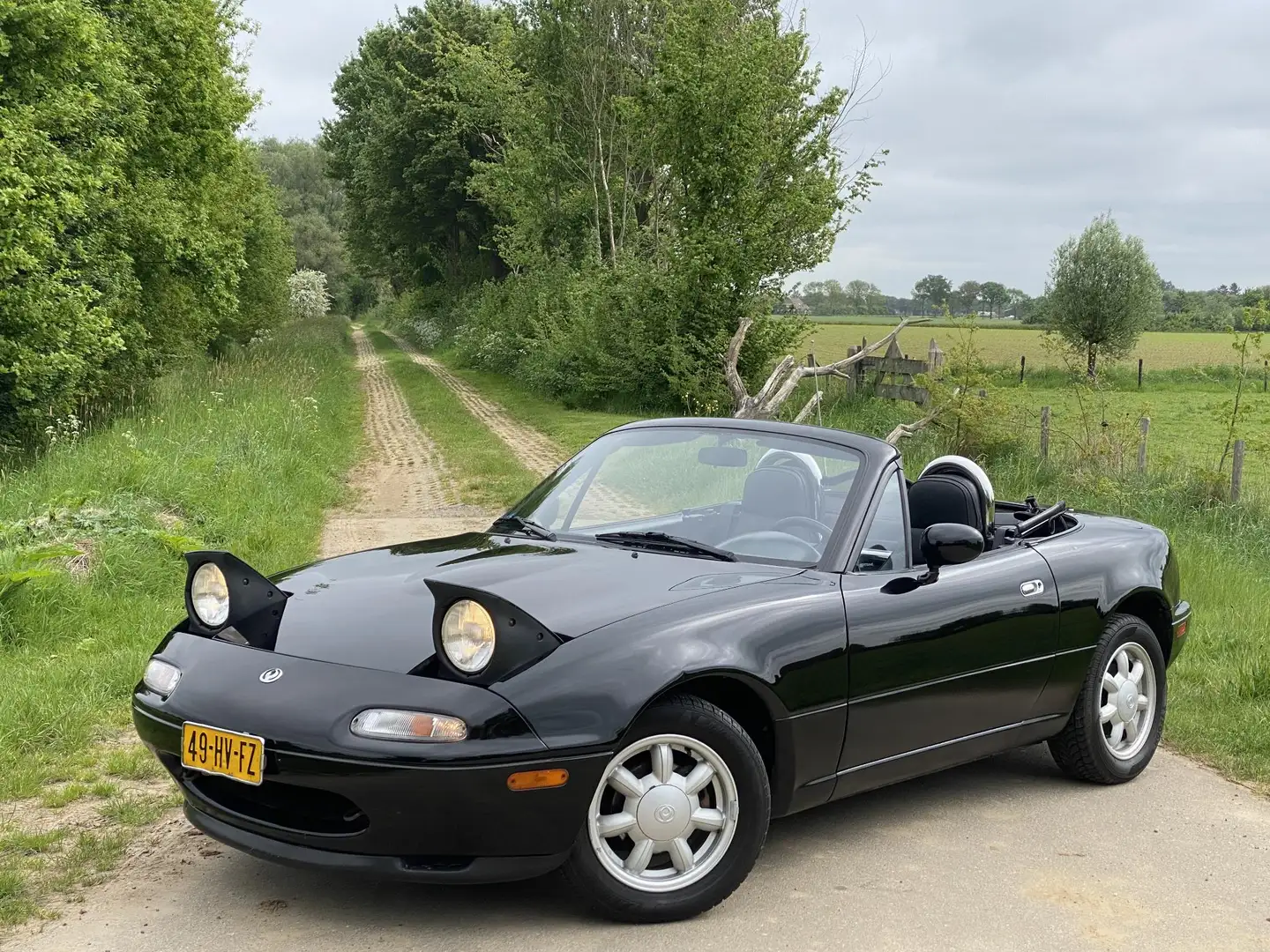 Mazda MX-5 MIATA 1.6i MIATA NA Negru - 1
