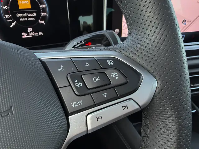 Volkswagen Tiguan view 25