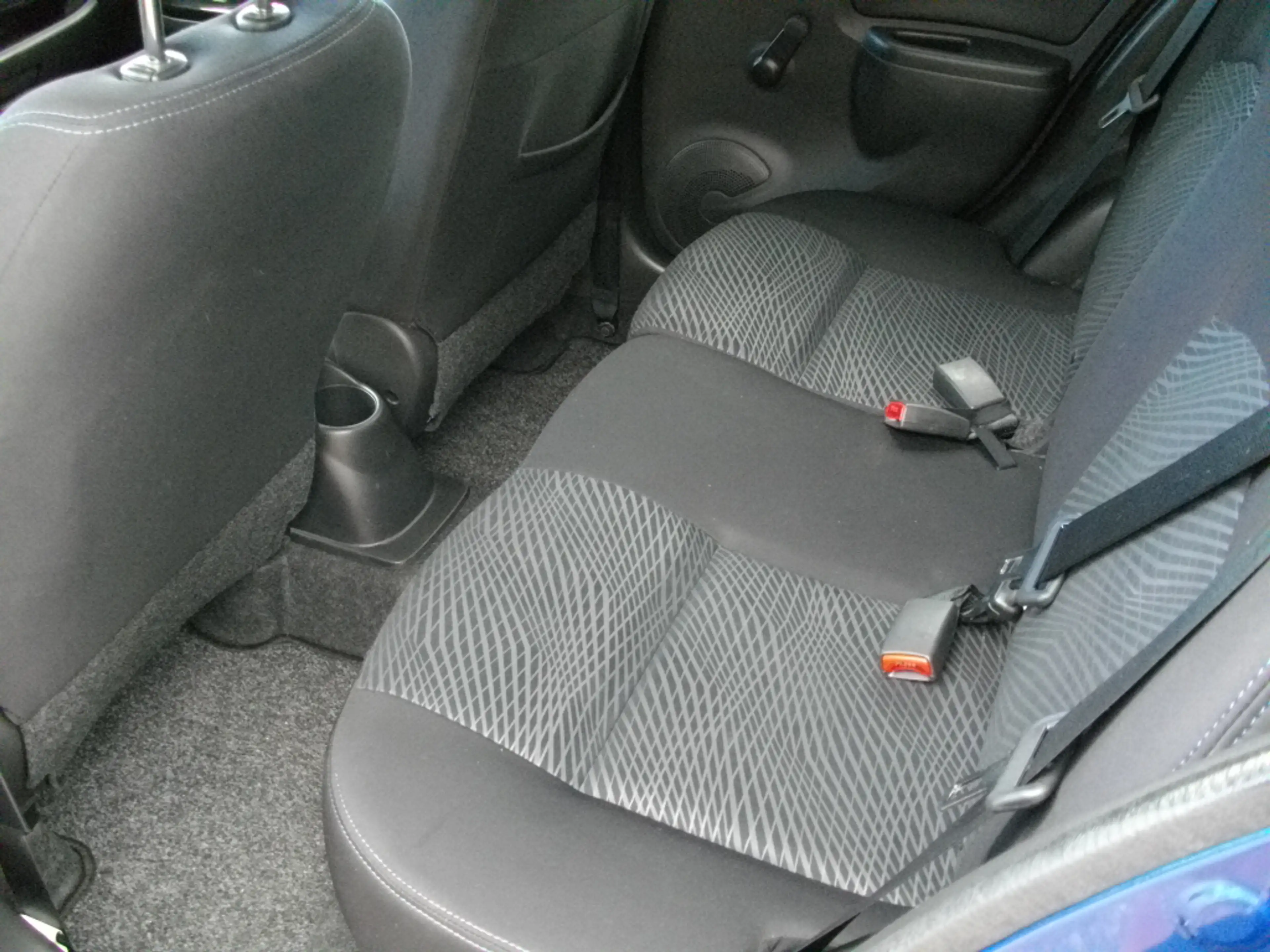 Nissan Micra CVT N-TEC*Automatik*Rentnerwagen in bildschönem Zustand* — photo 10