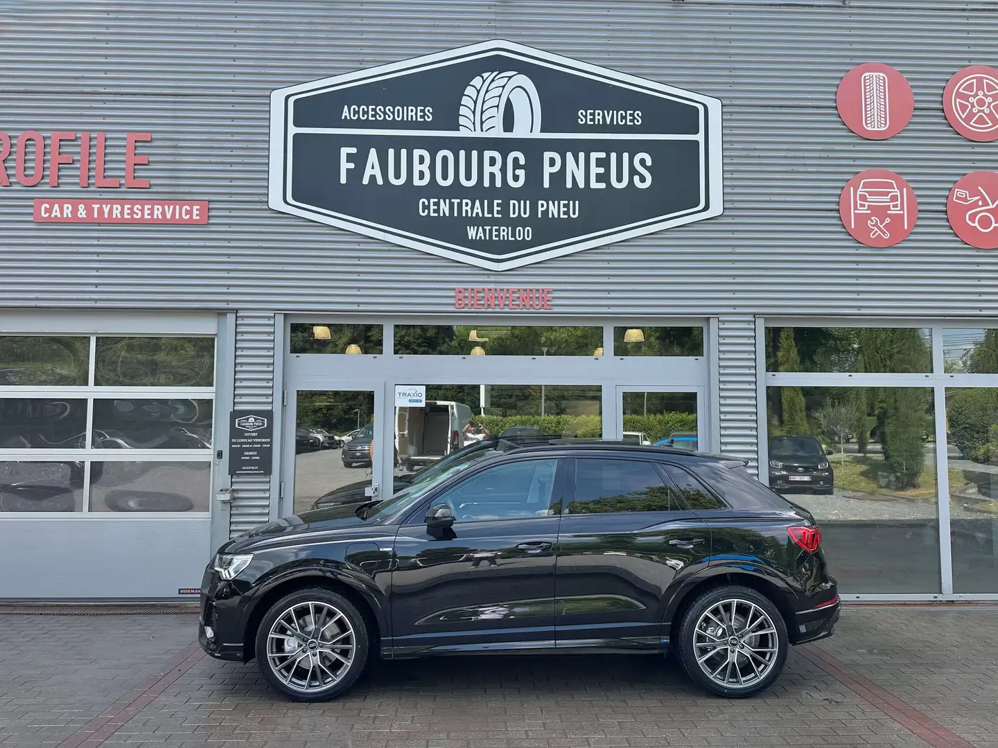 Audi Q3 *1-PROPRIETAIRE/OWNER*S-LINE*HISTO-100%-AUDI*PANO* Zwart - 2