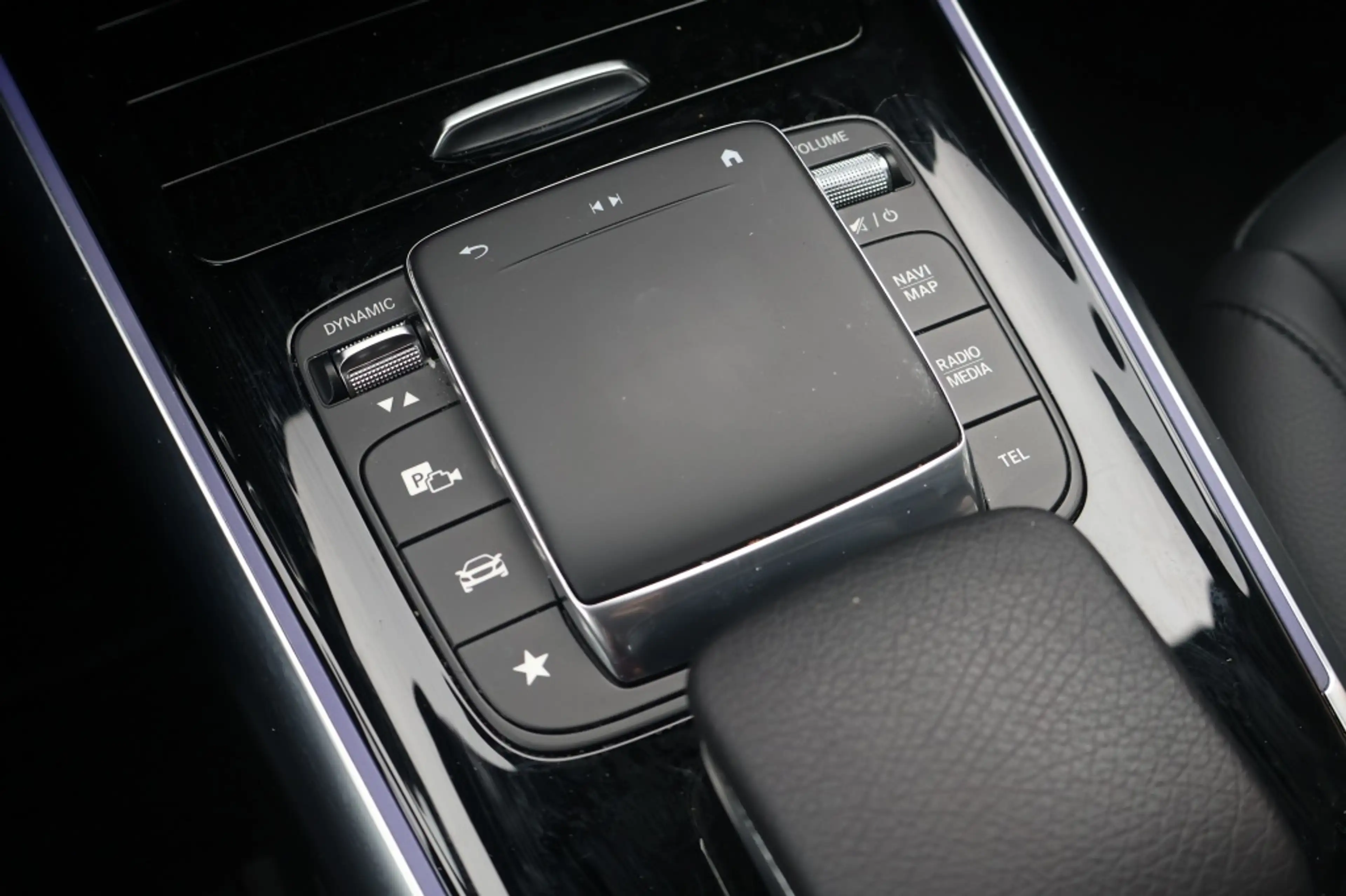 Mercedes-Benz EQA 250 250+ 190pk Luxury Line — photo 17