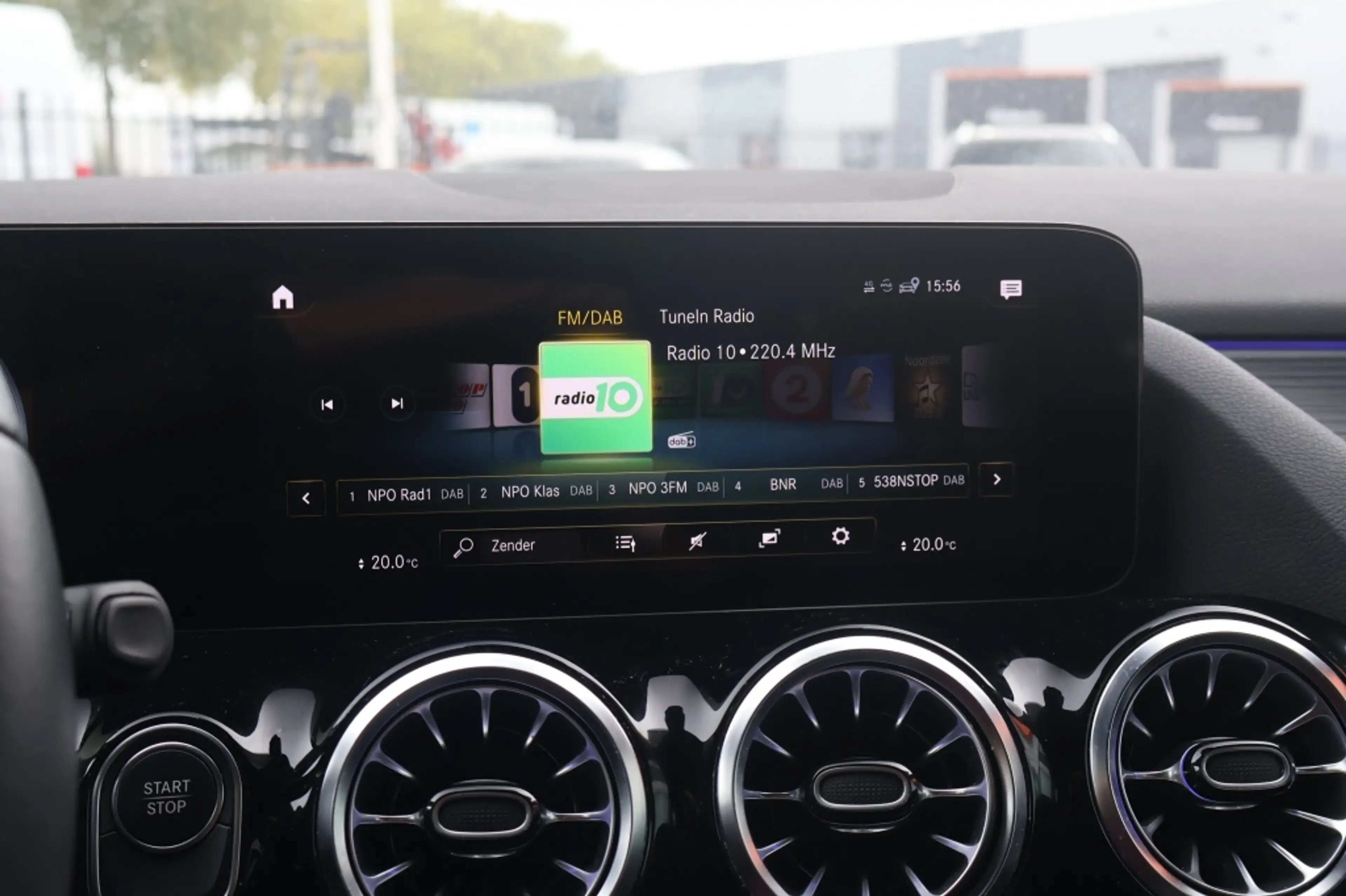 Mercedes-Benz EQA 250 250+ 190pk Luxury Line — photo 19