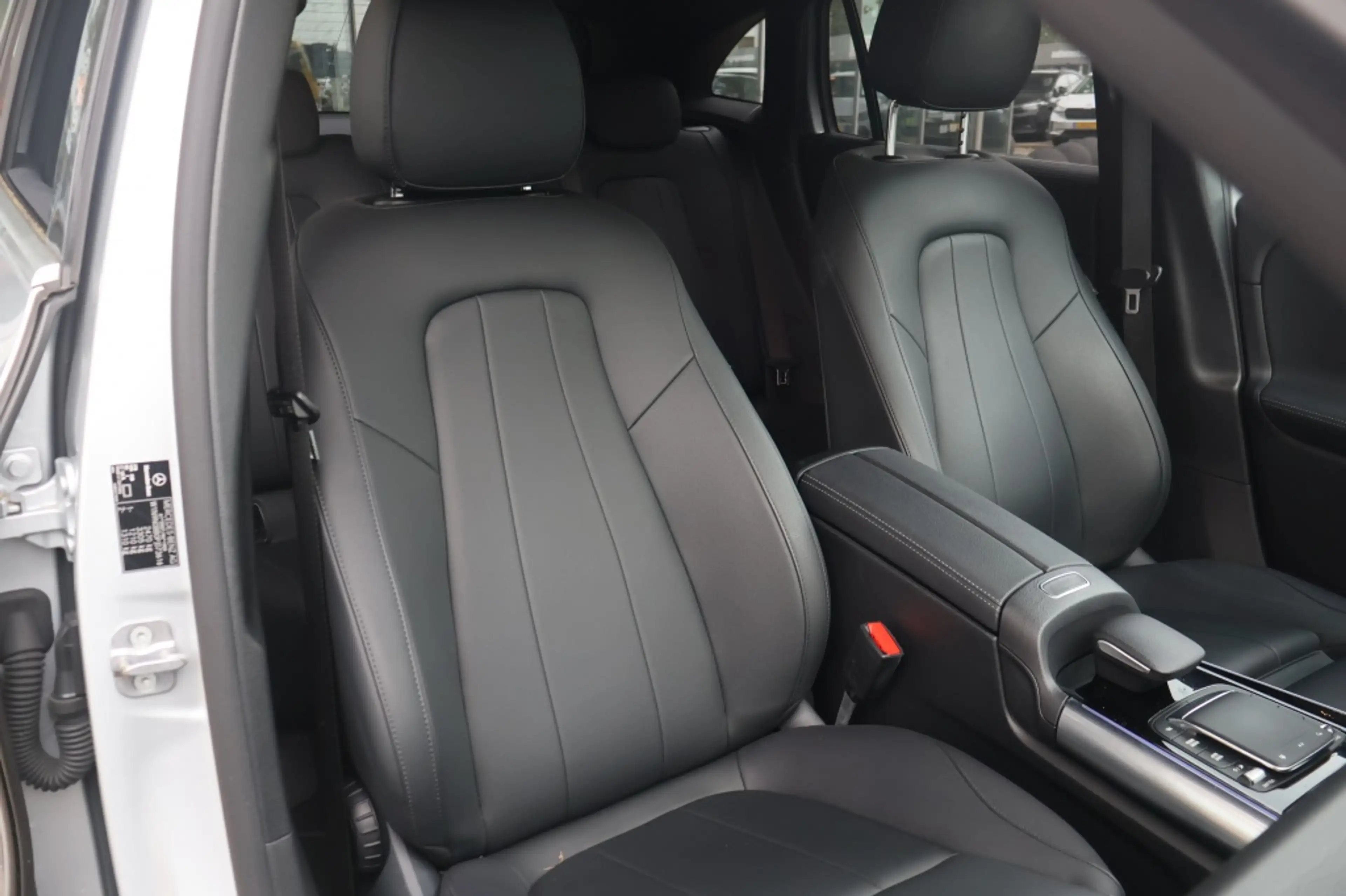 Mercedes-Benz EQA 250 250+ 190pk Luxury Line — photo 7