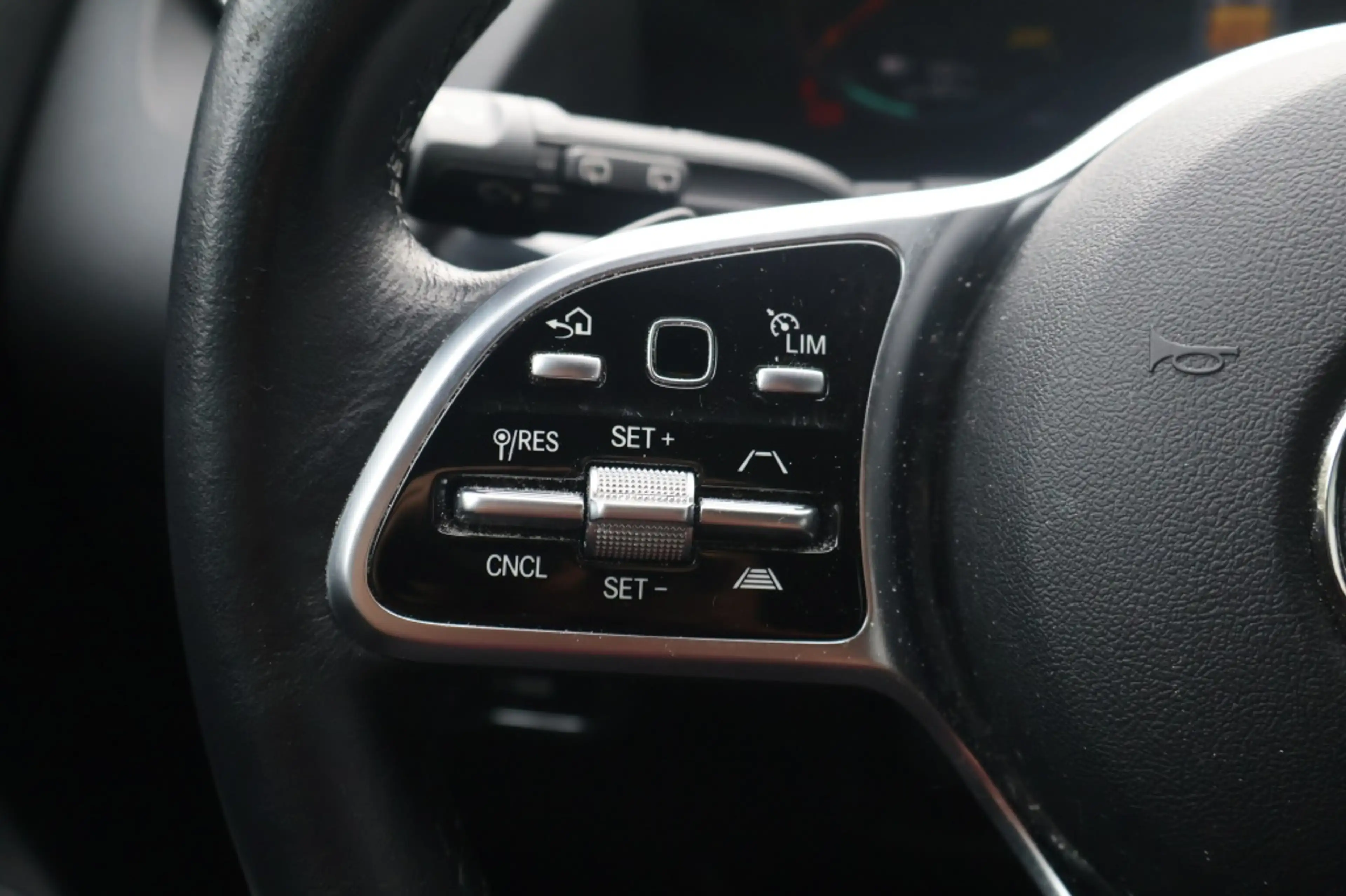 Mercedes-Benz EQA 250 250+ 190pk Luxury Line — photo 14