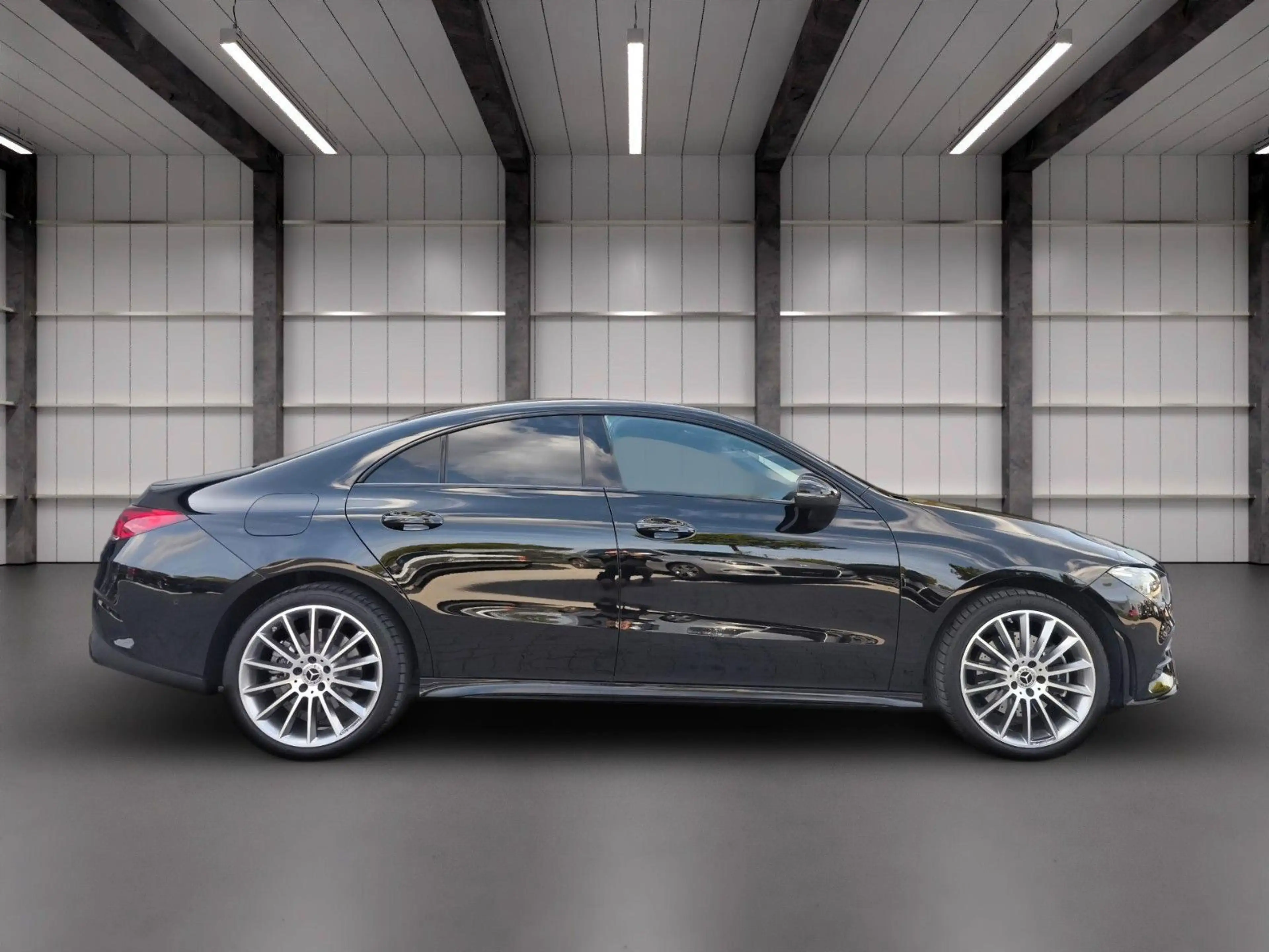 Mercedes-Benz CLA 250 e AMG LED PANO VIRTUAL BURMESTER — photo 7