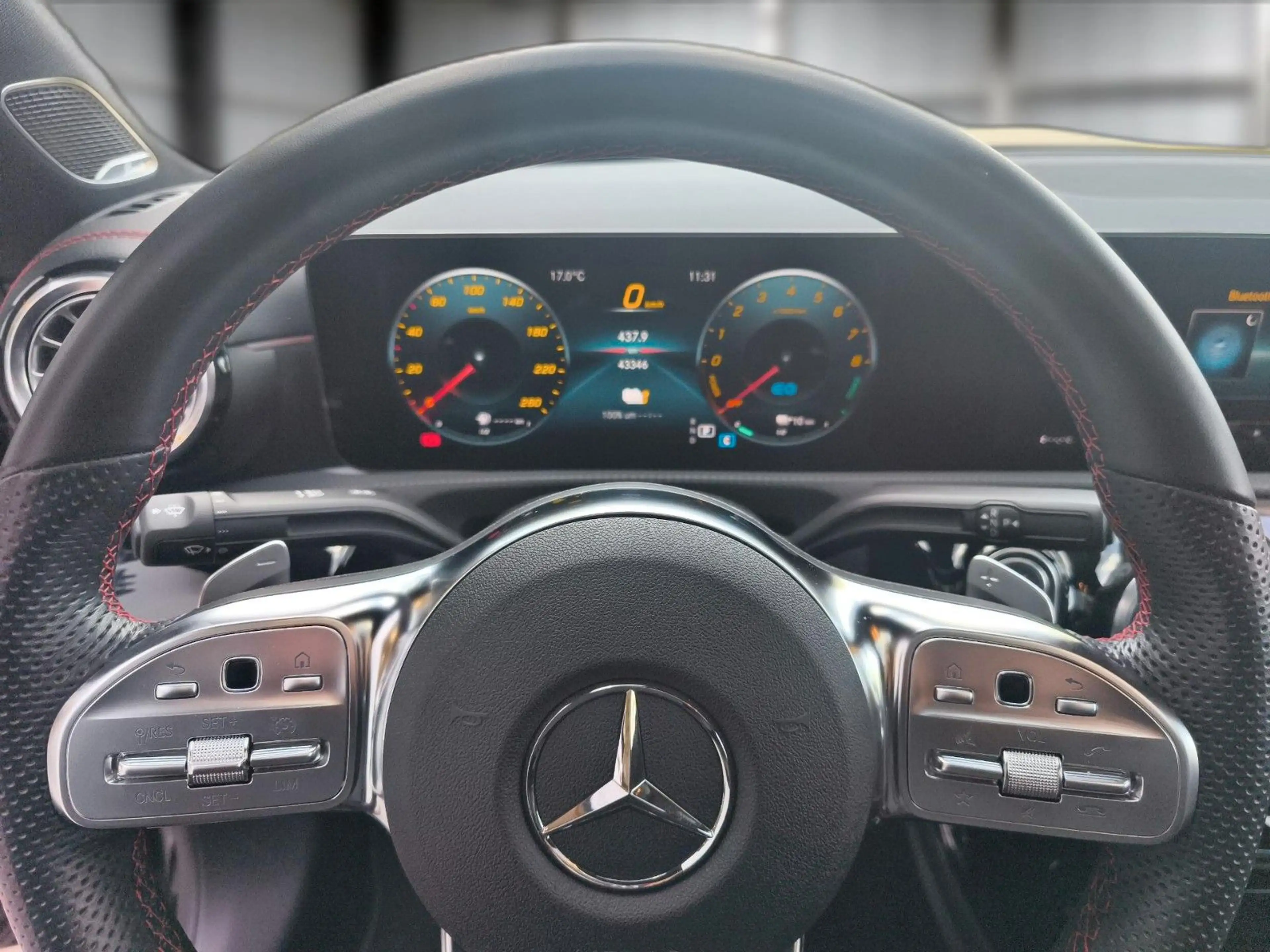 Mercedes-Benz CLA 250 e AMG LED PANO VIRTUAL BURMESTER — photo 13