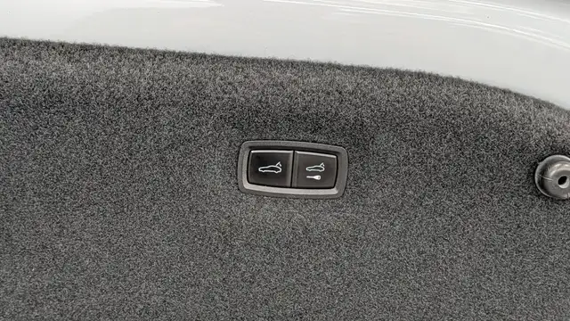 Audi e-tron GT view 10
