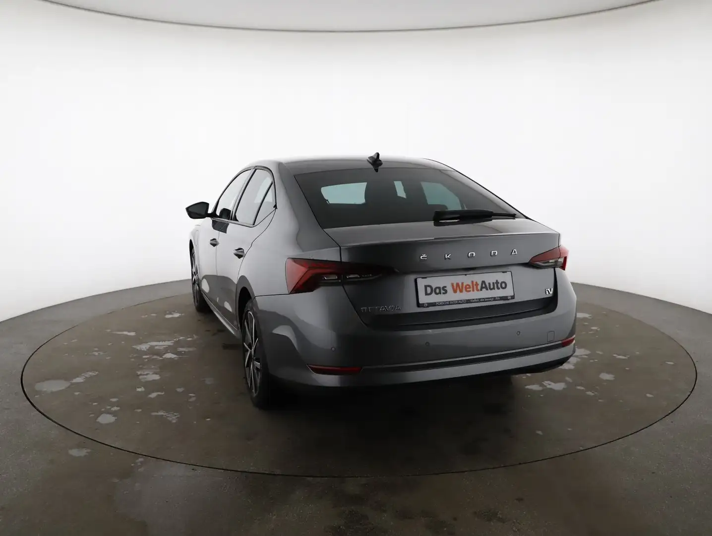 Skoda Octavia Style iV DSG Grau - 2