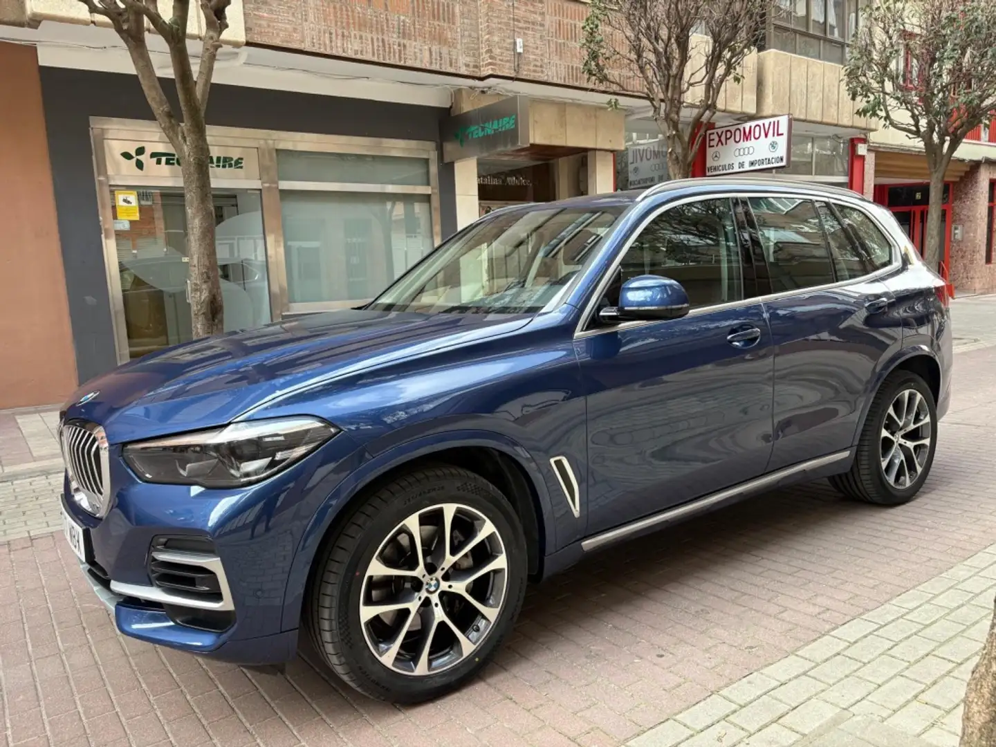 BMW X5 xDrive 30dA xLine Azul - 1