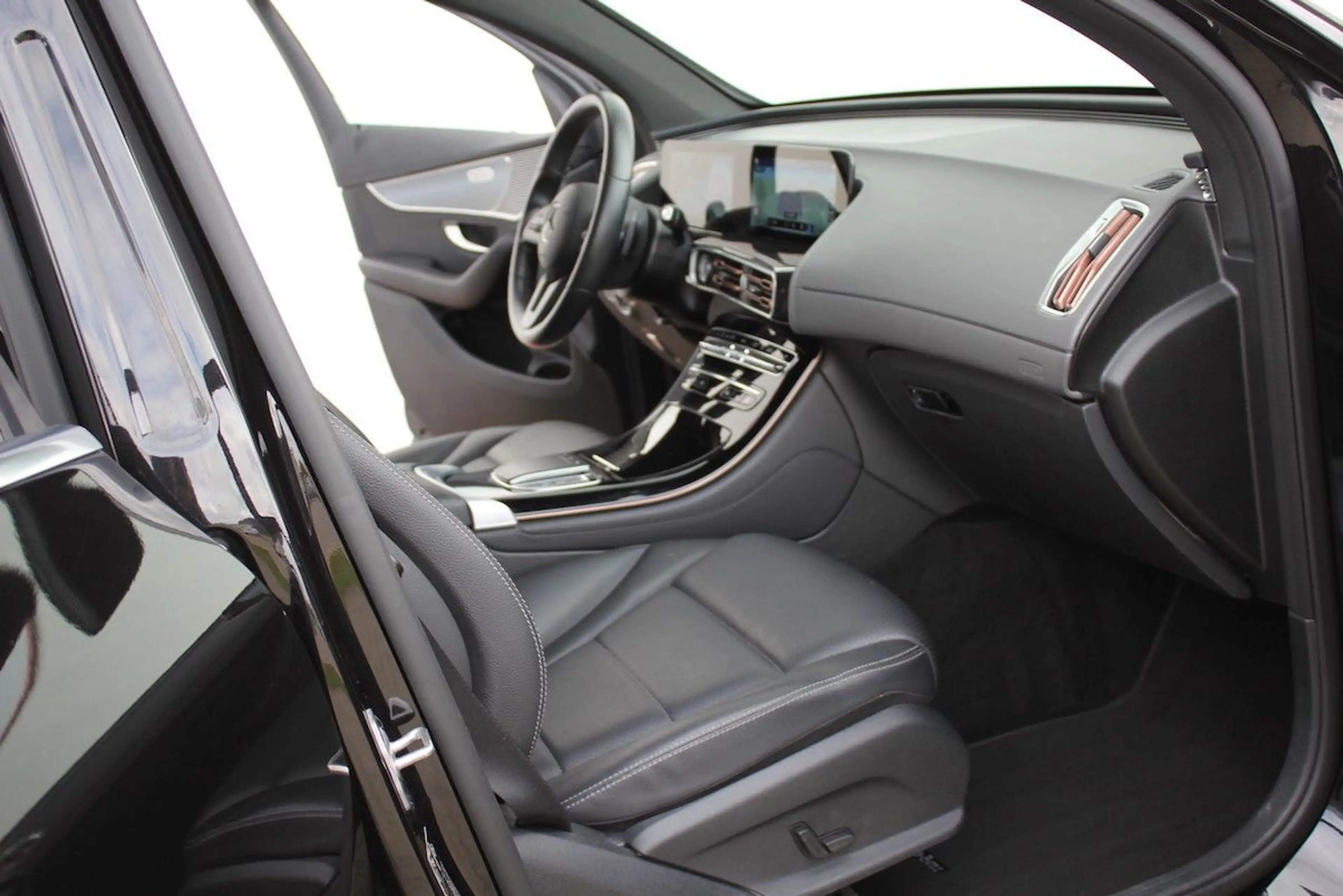 Mercedes-Benz EQC 400 400 4Matic SoH 94,7 % AHK ( 23.269.- € NETTO — photo 9
