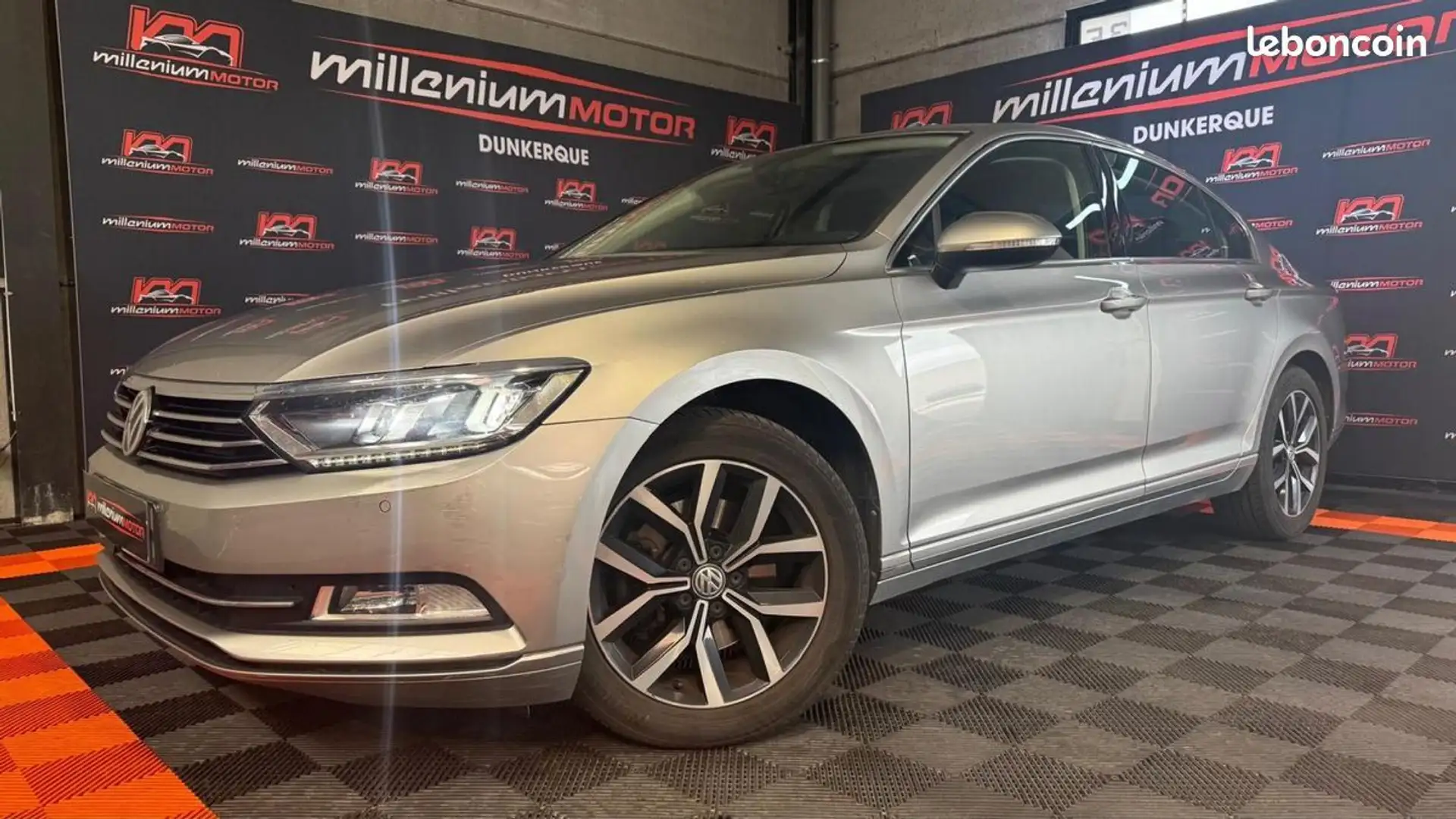 Volkswagen Passat connect 1.6 tdi bluemotion 120 cv garantie 6 mois Gris - 1