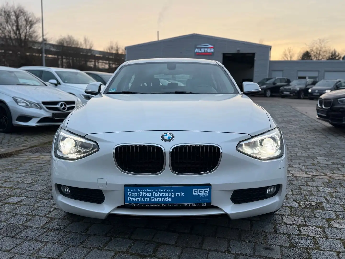 BMW 116 d 1 Limousine 5-trg 2,0 Automatik Weiß - 2