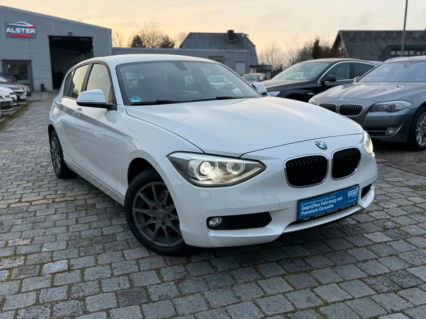 BMW 116 d 1 Limousine 5-trg 2,0 Automatik Weiß - 1