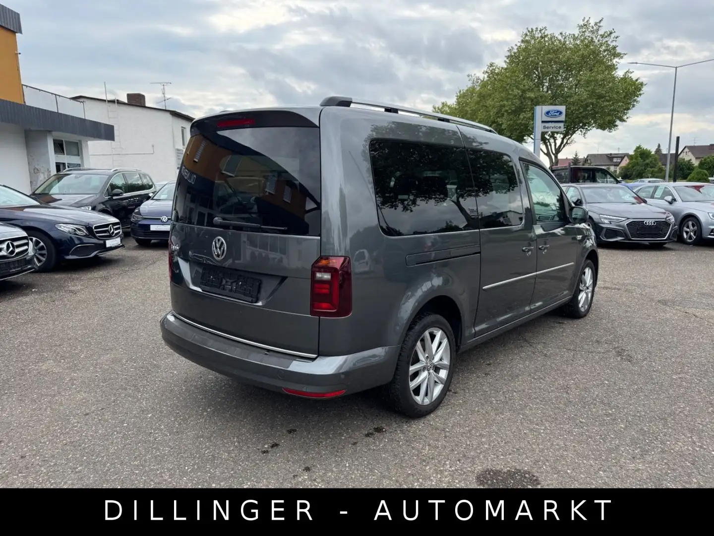 Volkswagen Caddy Maxi 1.4 TSI DSG Highline 7-Sitzer PKW ACC Gri - 2
