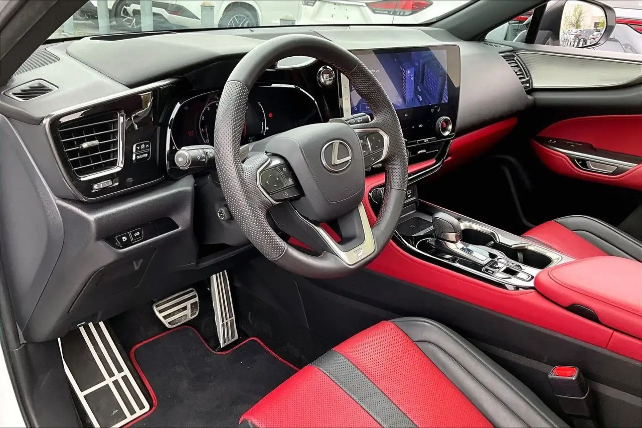 Lexus NX снимка Lexus NX