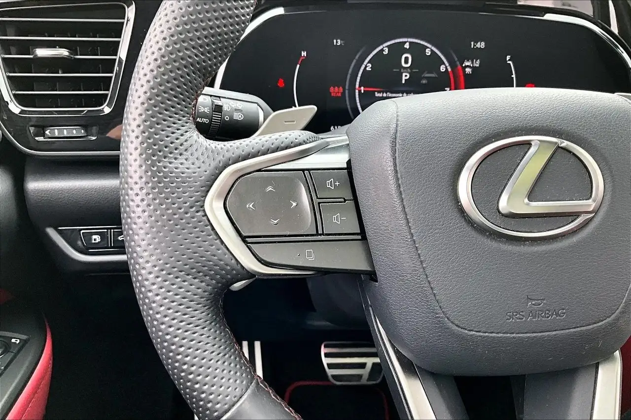 Lexus NX снимка Lexus NX