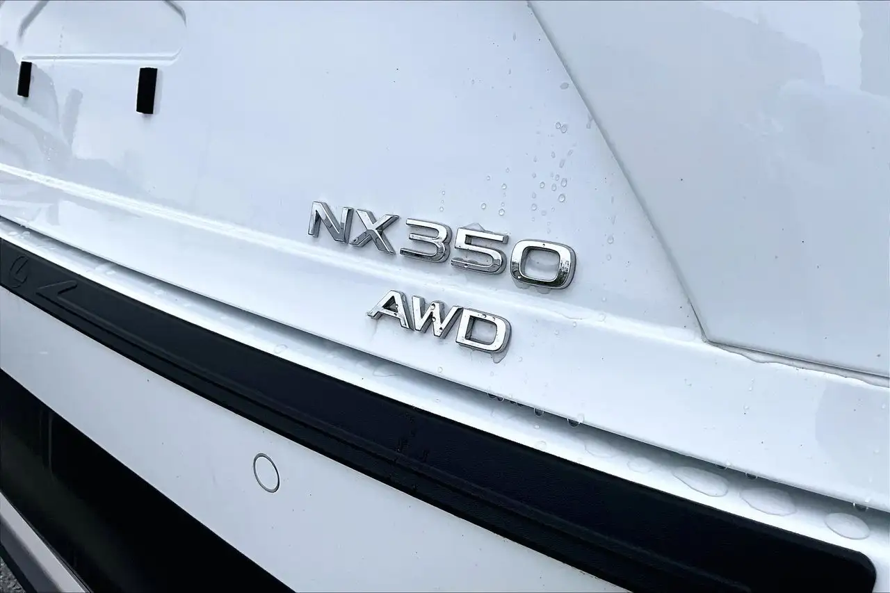 Lexus NX снимка Lexus NX