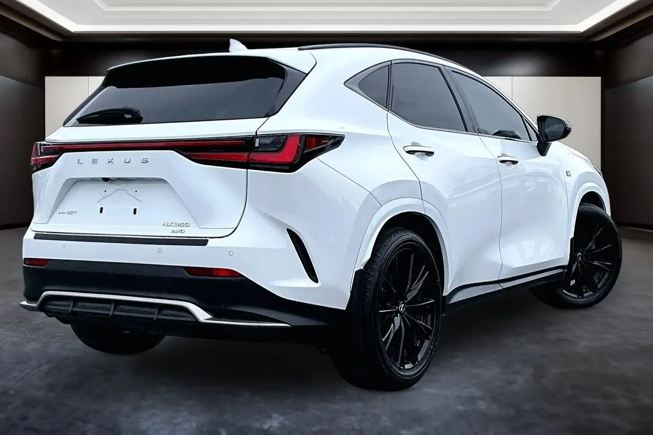 Lexus NX снимка Lexus NX