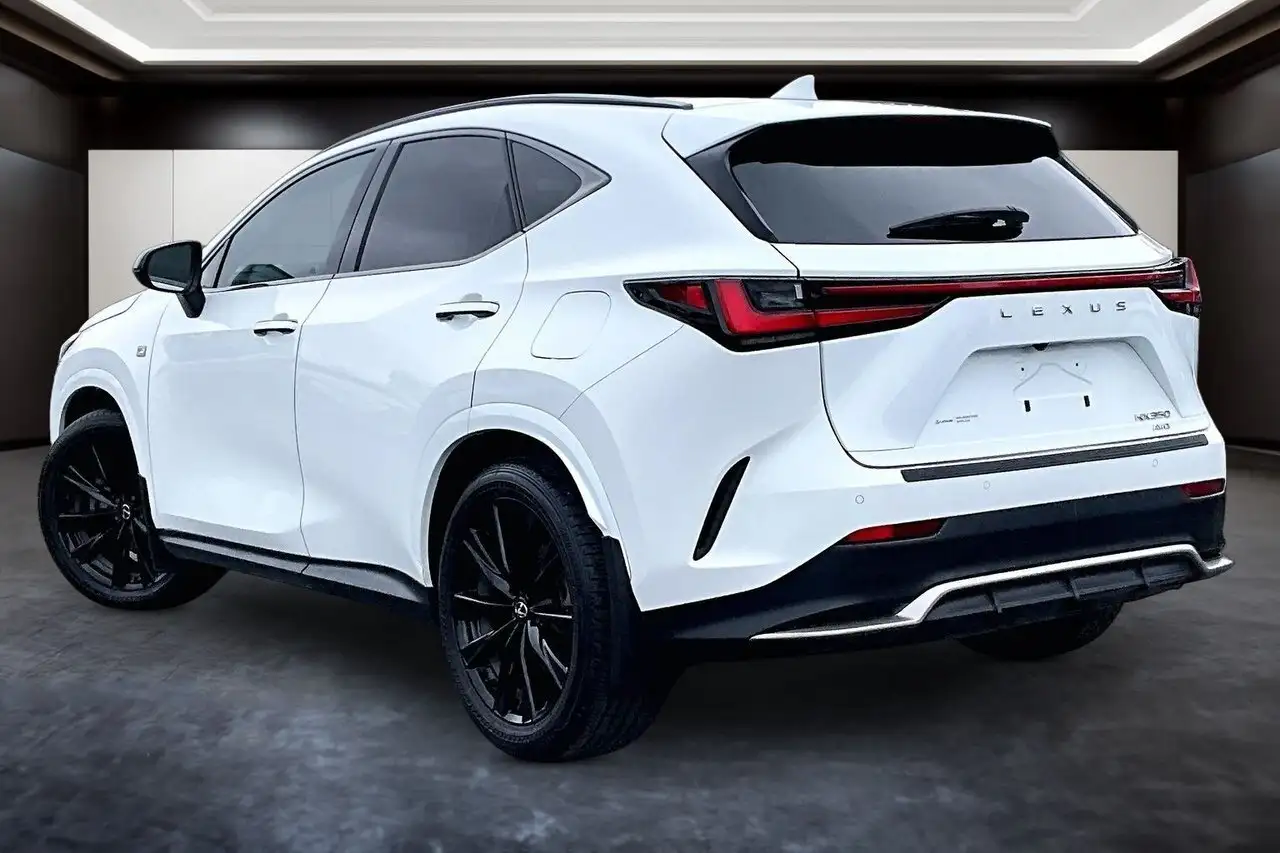 Lexus NX снимка Lexus NX