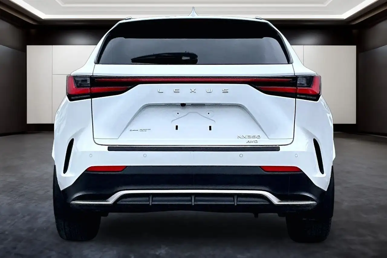 Lexus NX снимка Lexus NX
