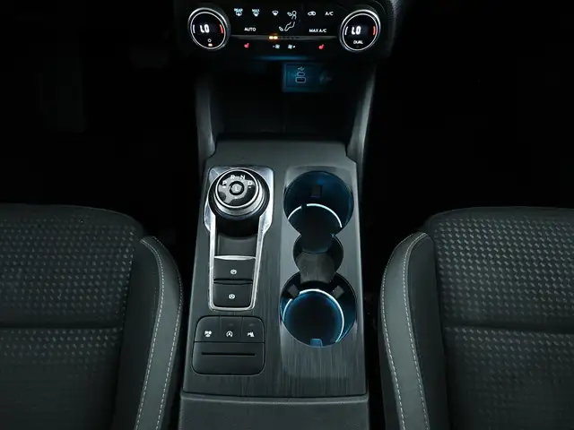Ford Focus view 13