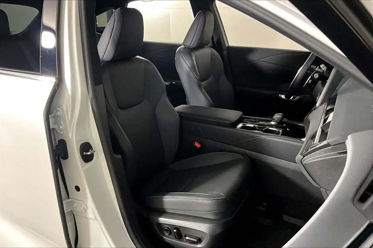 Lexus RX снимка Lexus RX
