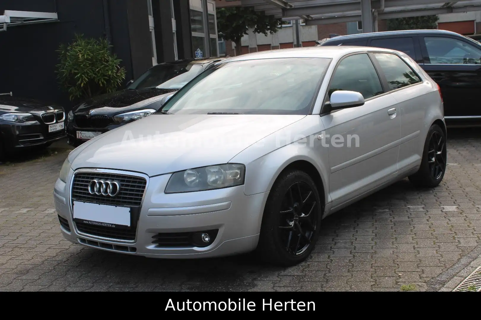 Audi A3 2.0 TDI Ambition*3-TÜRIG*KLIMATRONIC*ALU* Argent - 1