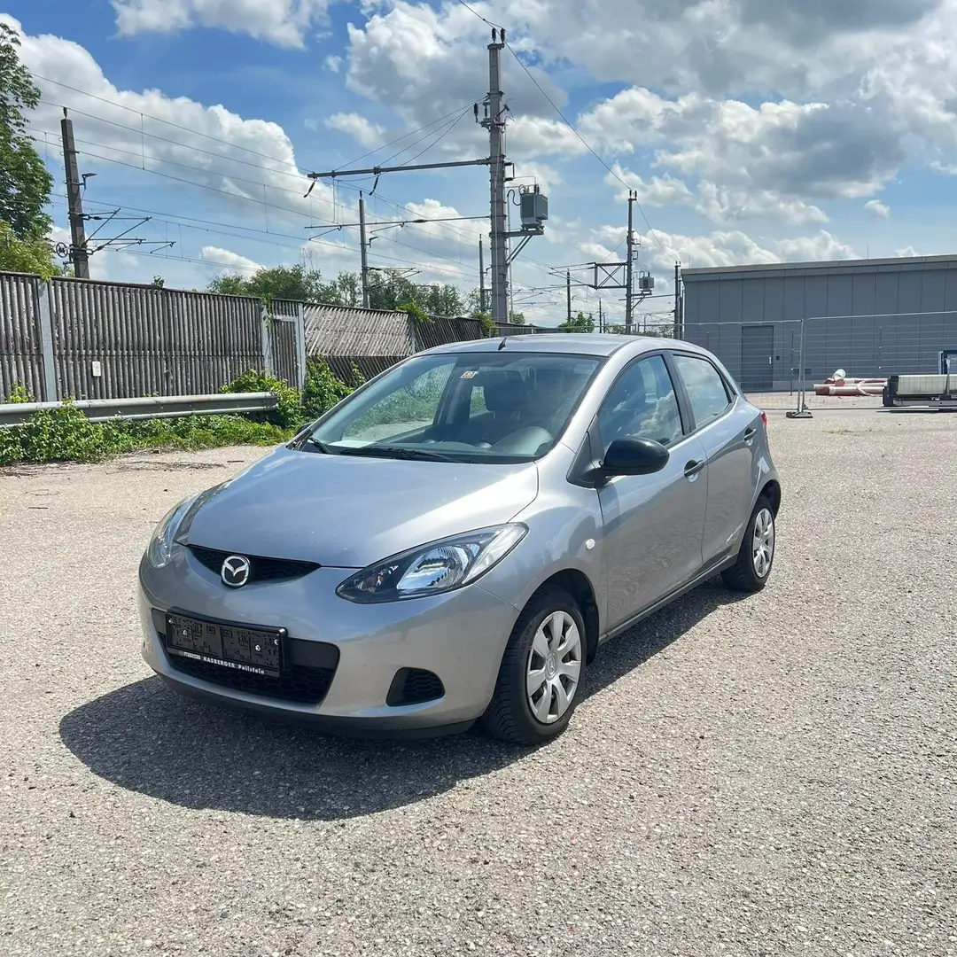 Mazda 2 1,3i CE Plus - 1