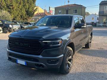 RAM 1500 LIMITED NIGHT EDITION 5.7 - AUTOCARRO DE