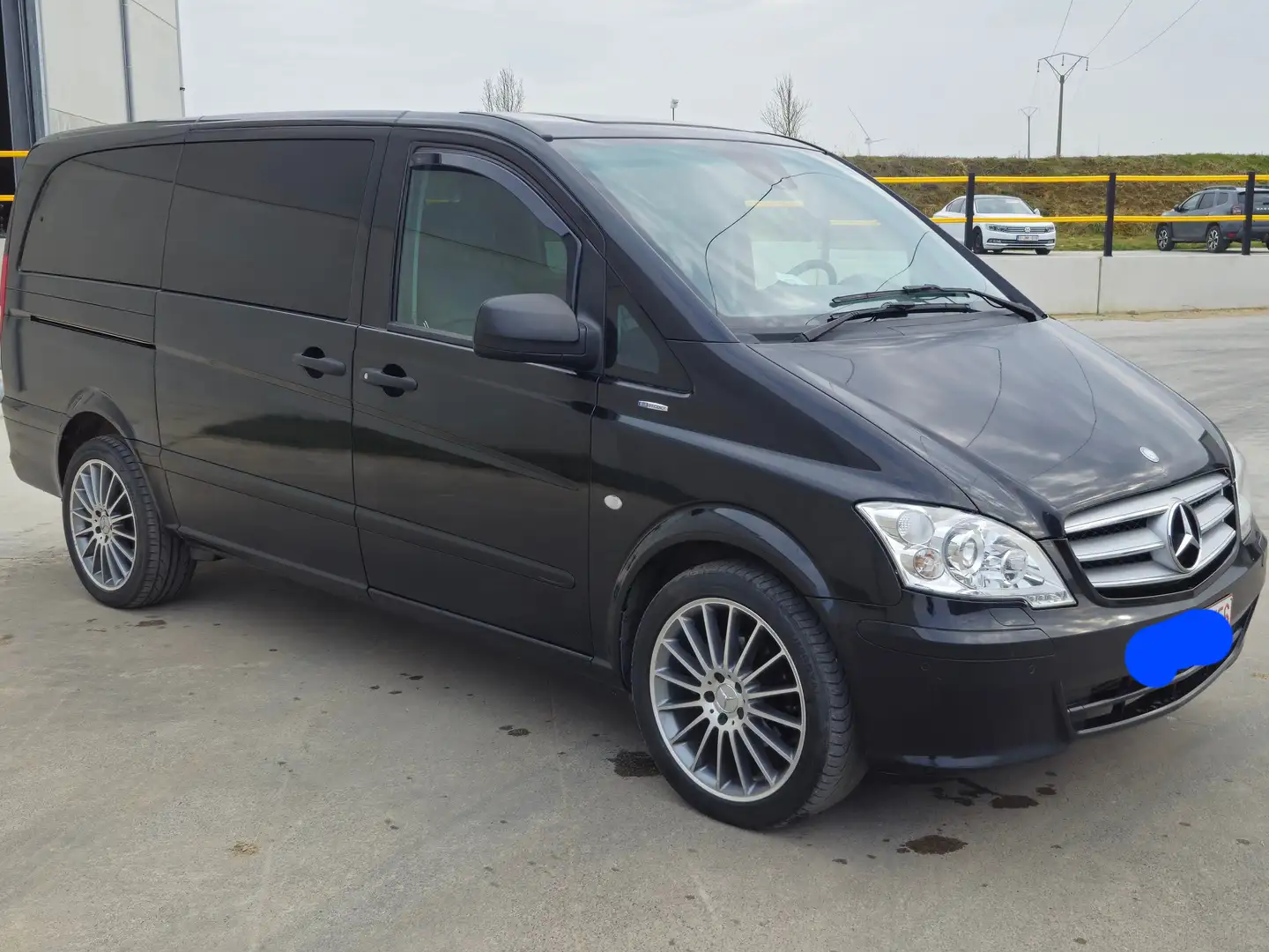 Mercedes-Benz Vito 3.0 CDI V6 Shuttle Noir - 1