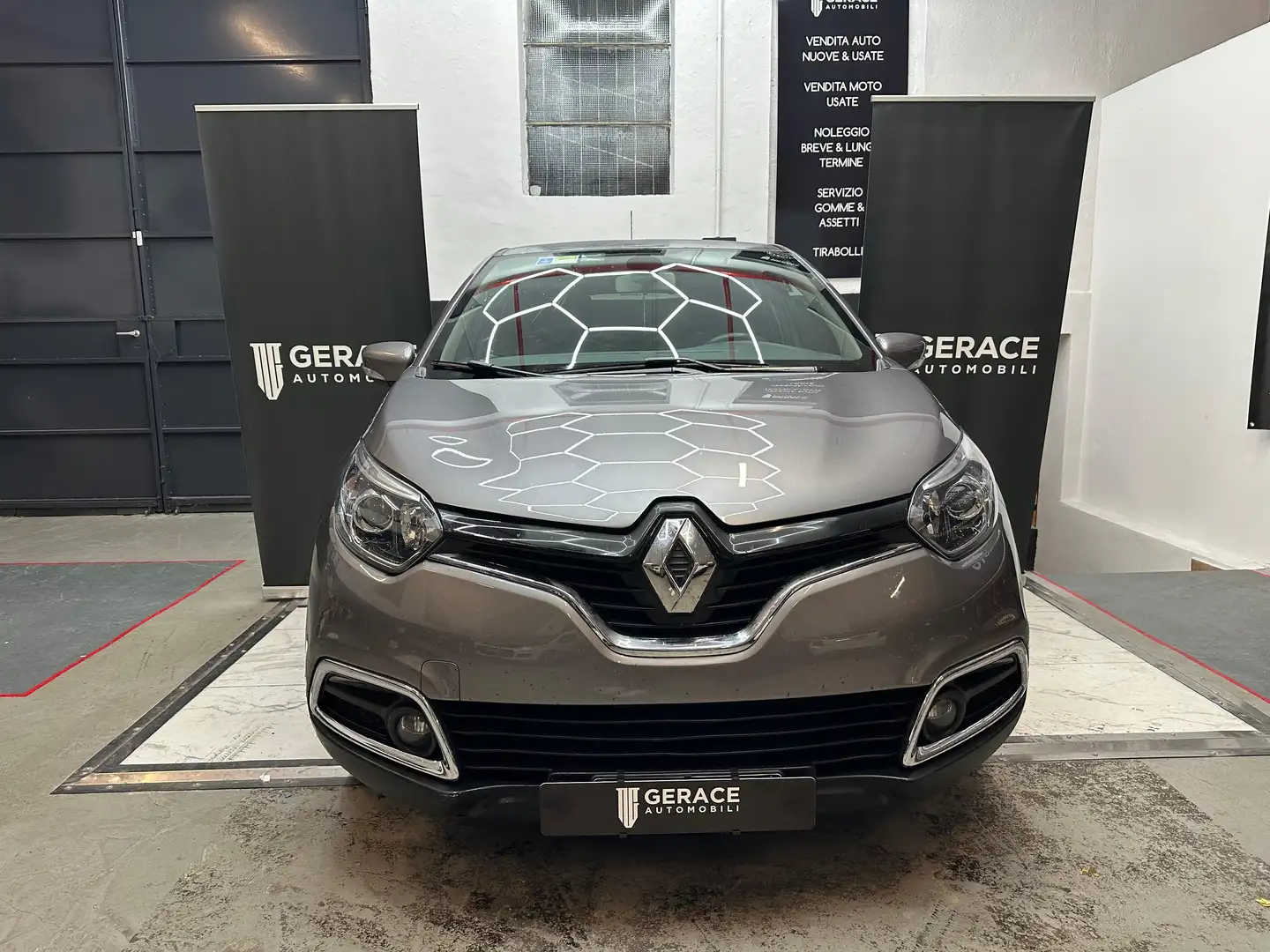 Renault Captur Captur I 2013 1.5 dci energy R-Link 90cv edc Grigio - 1