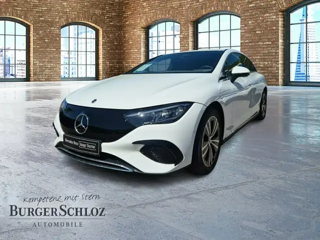 Mercedes-Benz EQE 300 AHK/LED/NAVI/KAMERA
