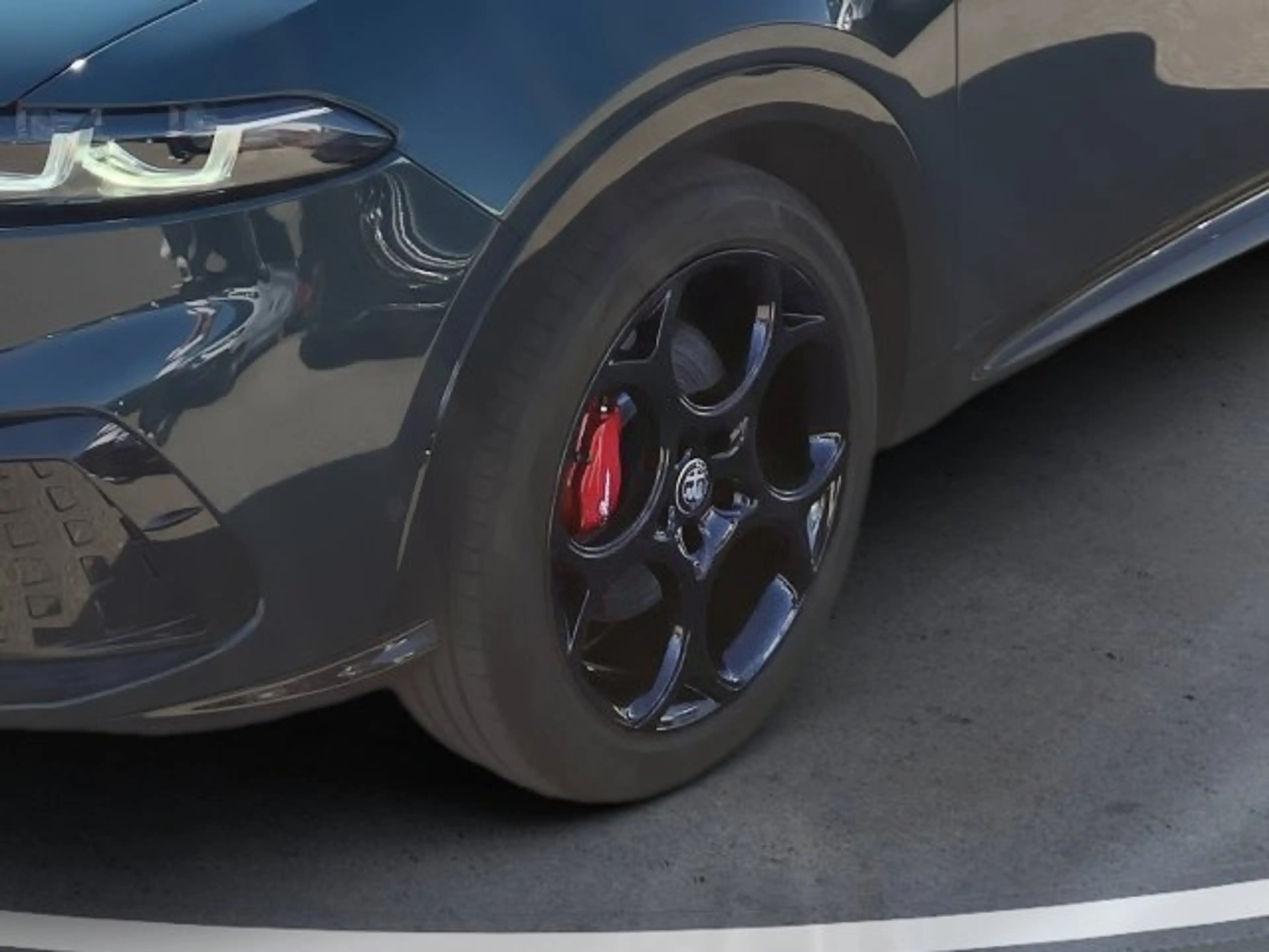 Alfa Romeo Tonale Ibrida 1.5 175PS FWD TI — photo 8