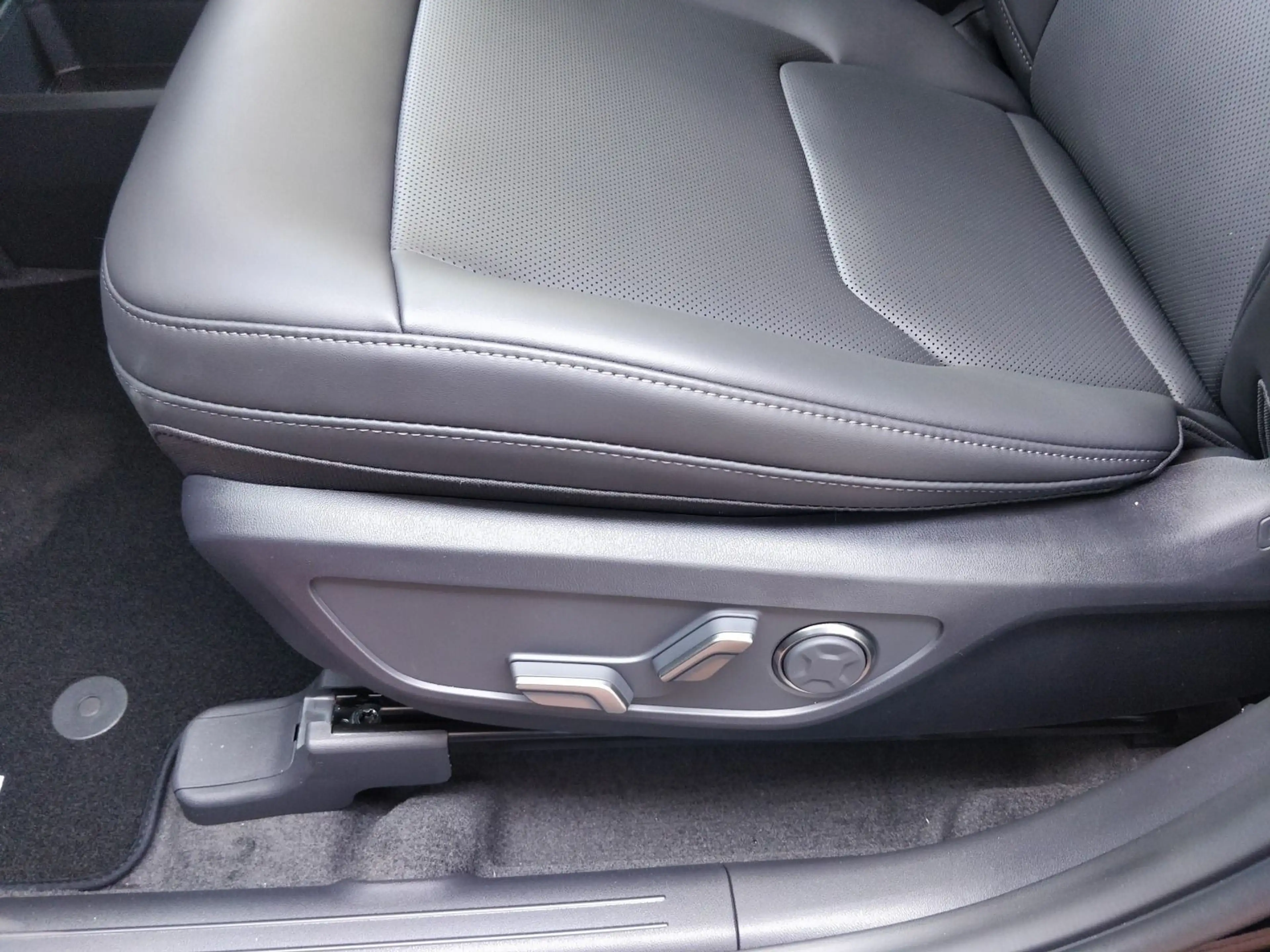 Kia EV5 Earth 218PS WÄRME ACC 360 NAVI 19"ALU LKHZ K — photo 9