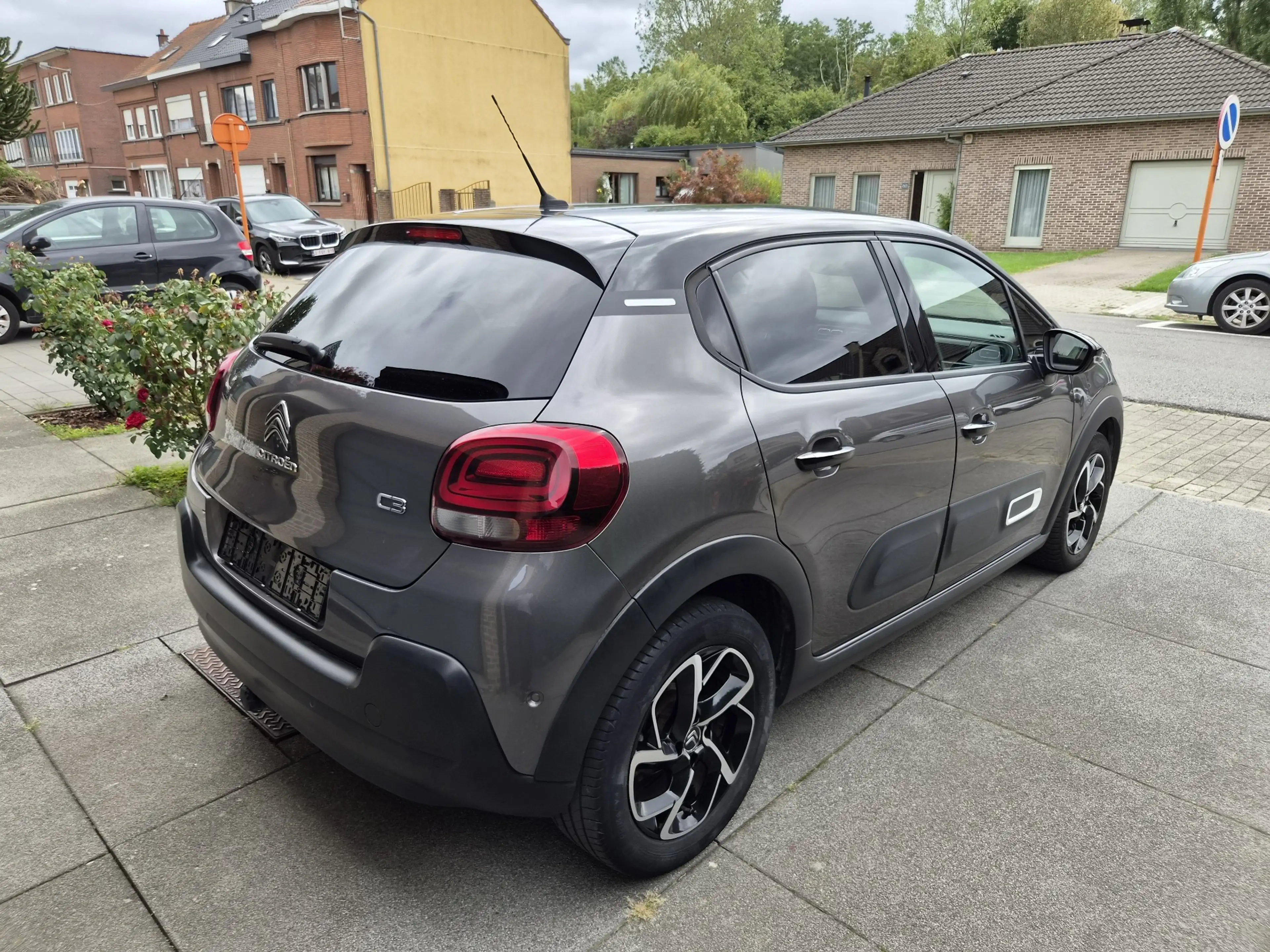 Citroen C3 1.2 Shine S / CAMERA / CARPLAY / NAVI / *TOP DEAL* — photo 5