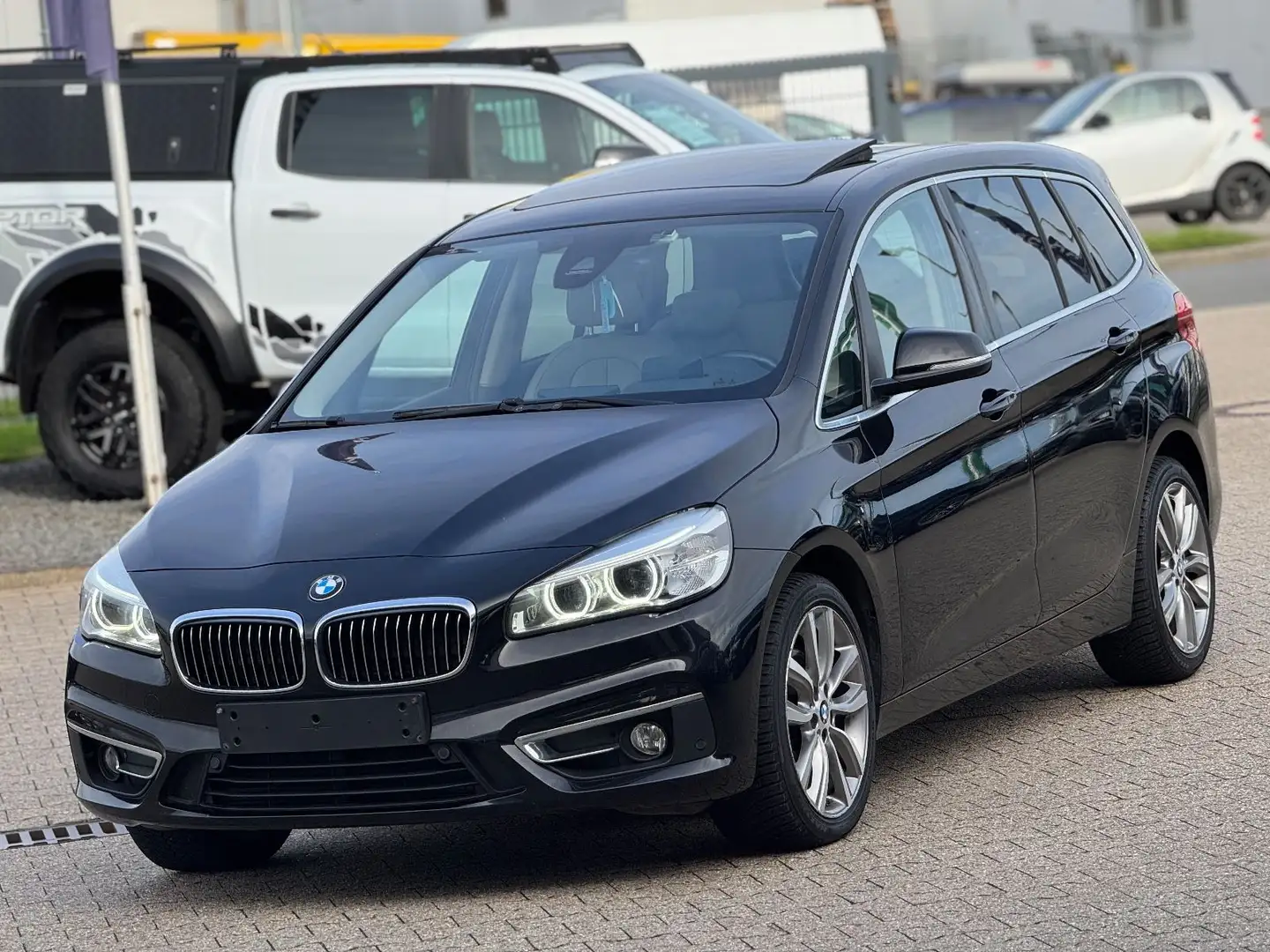 BMW 218 Luxury Line Automatik,Leder Schwarz - 1