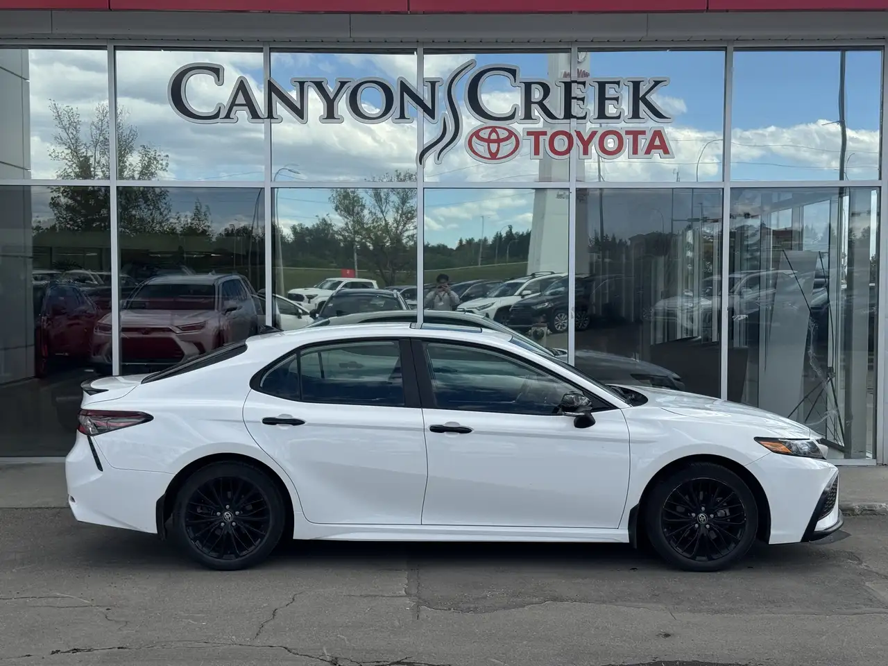 Toyota Camry снимка Toyota Camry