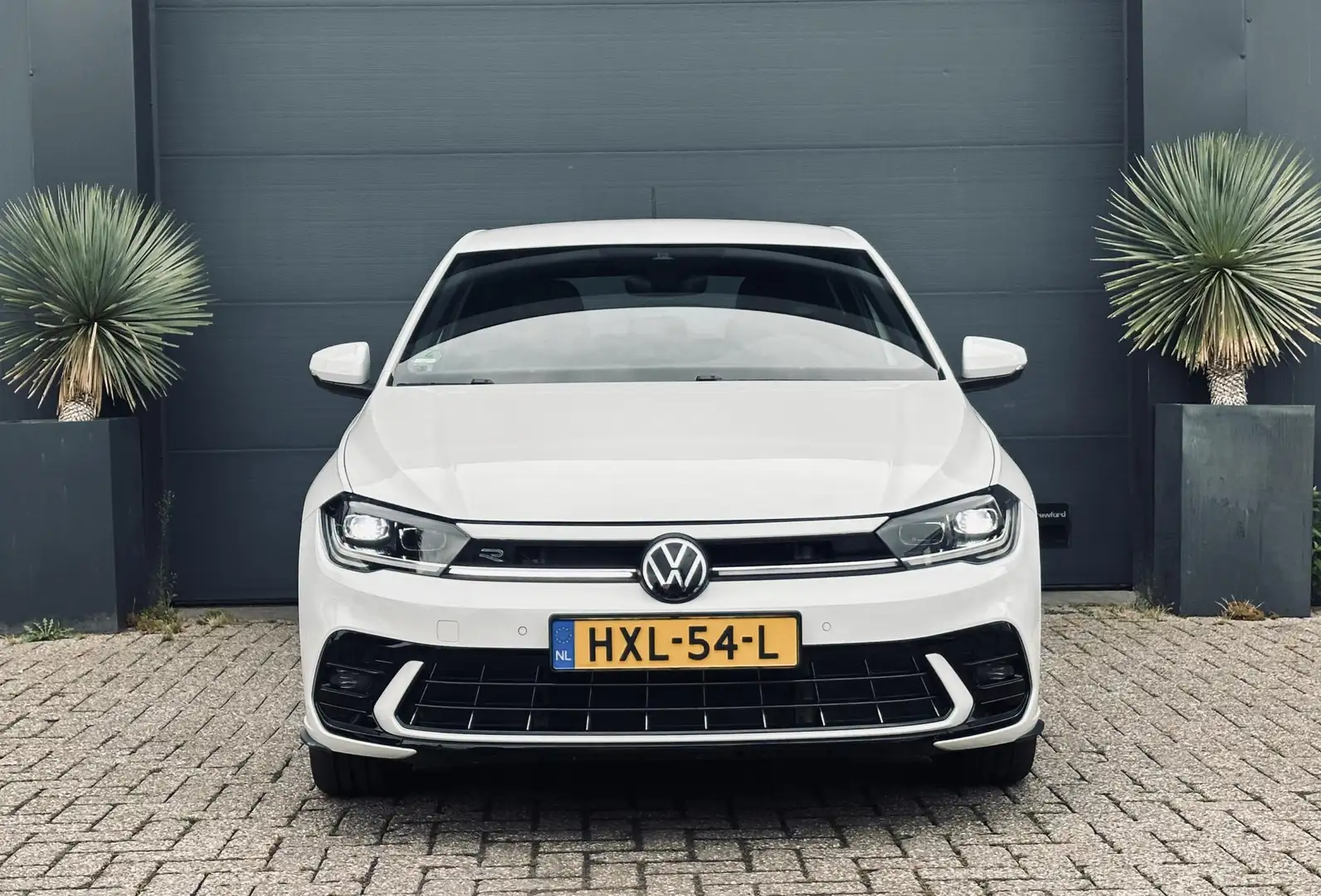 Volkswagen Polo 1.0 TSI R-Line Navi/Camera/AppleCarPlay/xenon/Led Weiß - 2