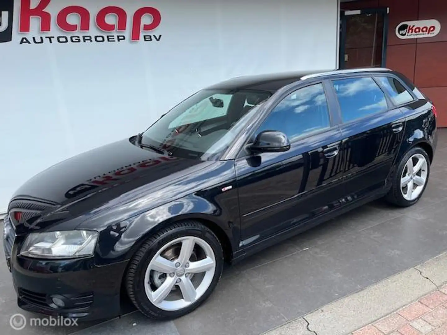 Audi A3 Sportback 1.8 TFSI s-line sportback Negro - 1