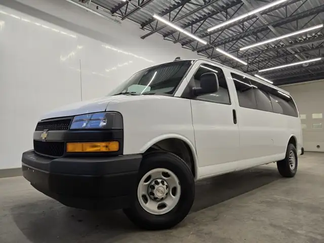 Chevrolet Express Passenger 2024