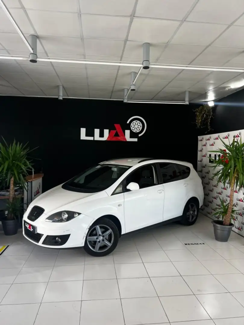 SEAT Altea XL 1.6TDI CR S&S I-Tech E-ecomotive Biały - 2