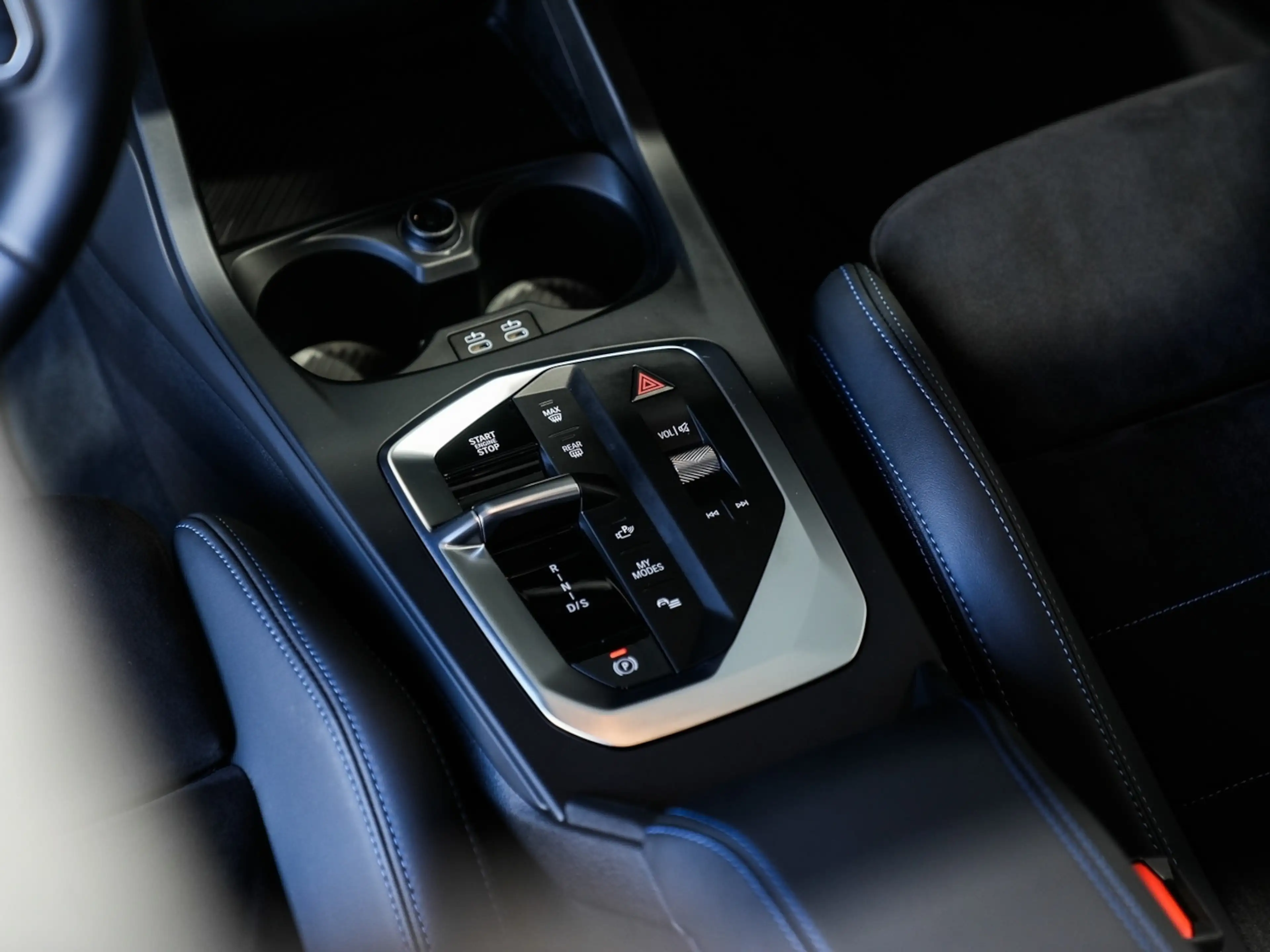 BMW 120 M SPORT PRO 19LM Panorama Komfortz. Kamera — photo 14