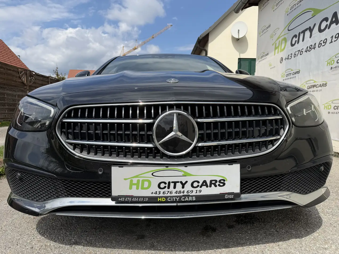 Mercedes-Benz E 300 300e PHEV  Austria Edition Aut. ERSTBESITZ!! Schwarz - 2