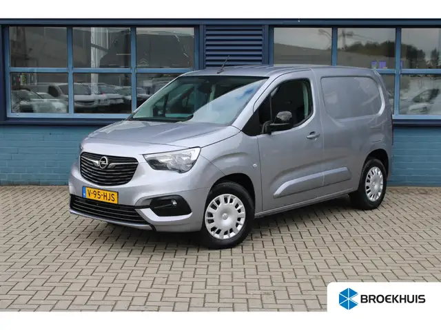 Opel Combo-e 50kWh 136 PK | NAVI | TREKHAAK | CAMERA | CARPLAY