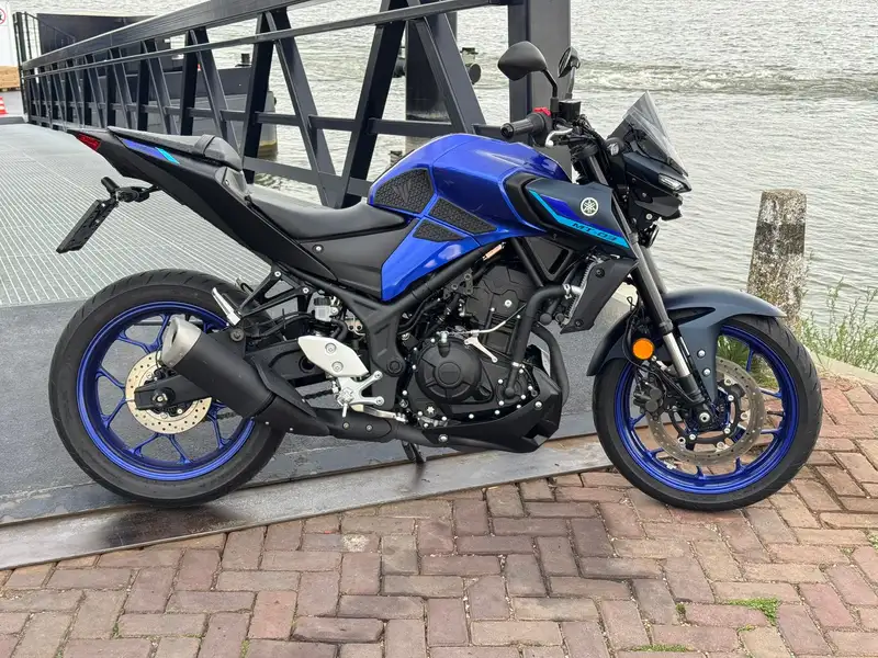 Yamaha MT-03 - foto 2